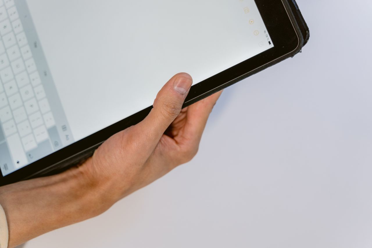 Votre iPad fonctionne mal ? La solution vous attend sur internet !
